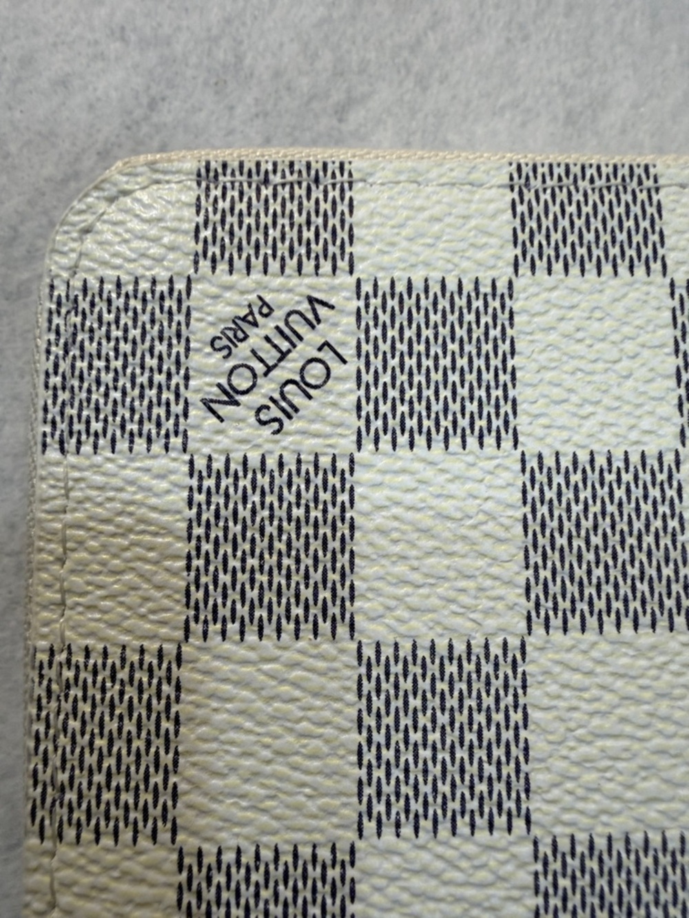 Lv Damier Azur double Zip Around Wallet - White/Gray - Picture 2 of 11